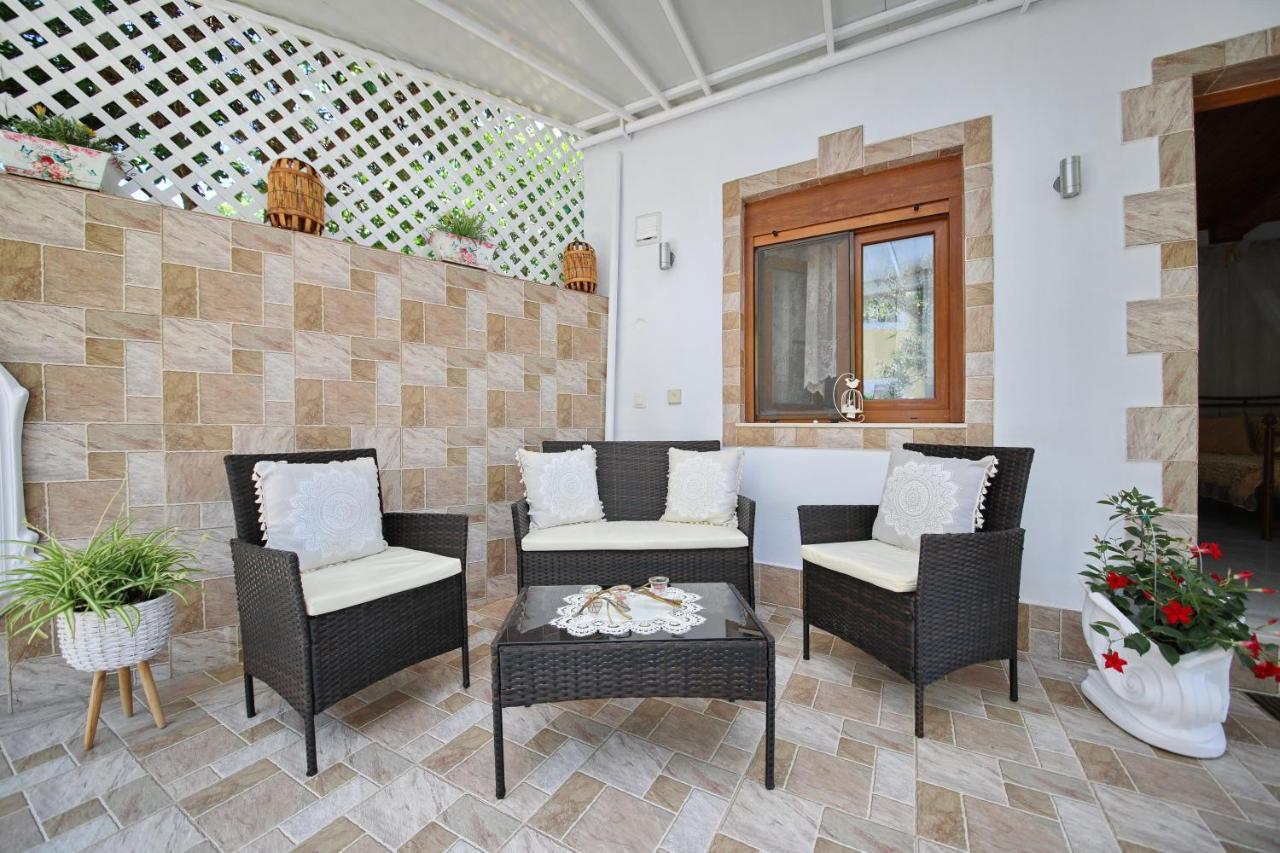 Vasia'S Small Villa Skopelos Exterior foto