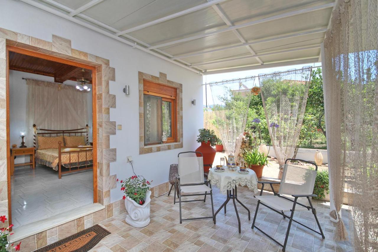 Vasia'S Small Villa Skopelos Exterior foto